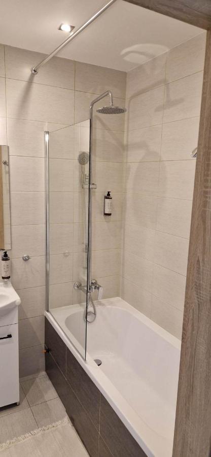 Cosy Apartment W Poblizu Tauron Arena كراكوفيا المظهر الخارجي الصورة